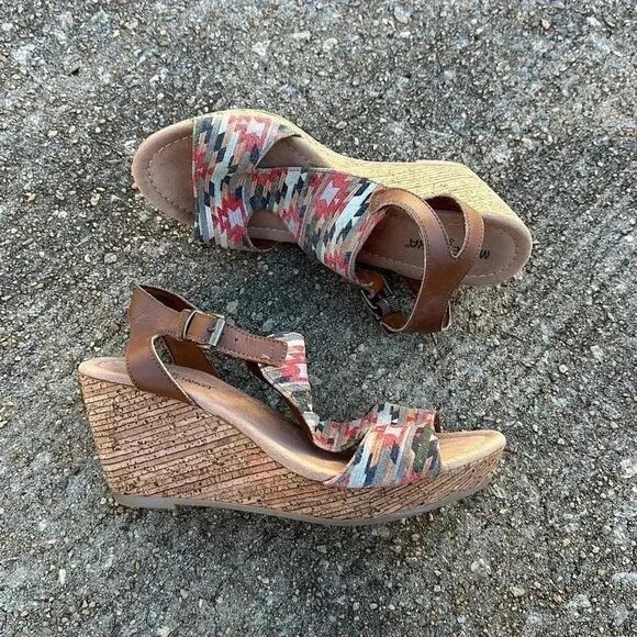 Minnetonka Duffy Tribal Aztec Wedge Leather Sandals Women’s Sz 8 - Picture 2 of 9